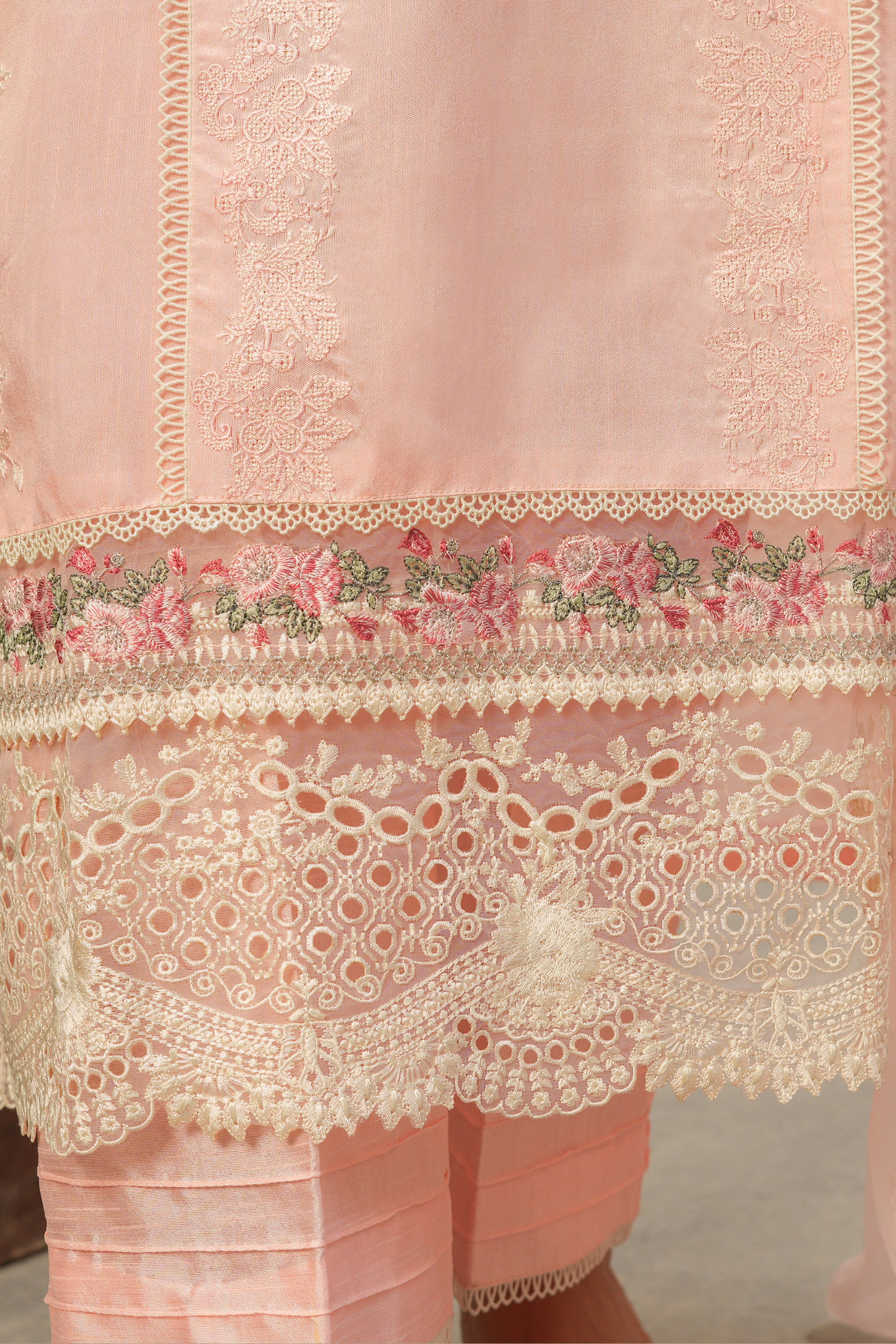 FESTIVE EDIT - LOTUS BLUSH
